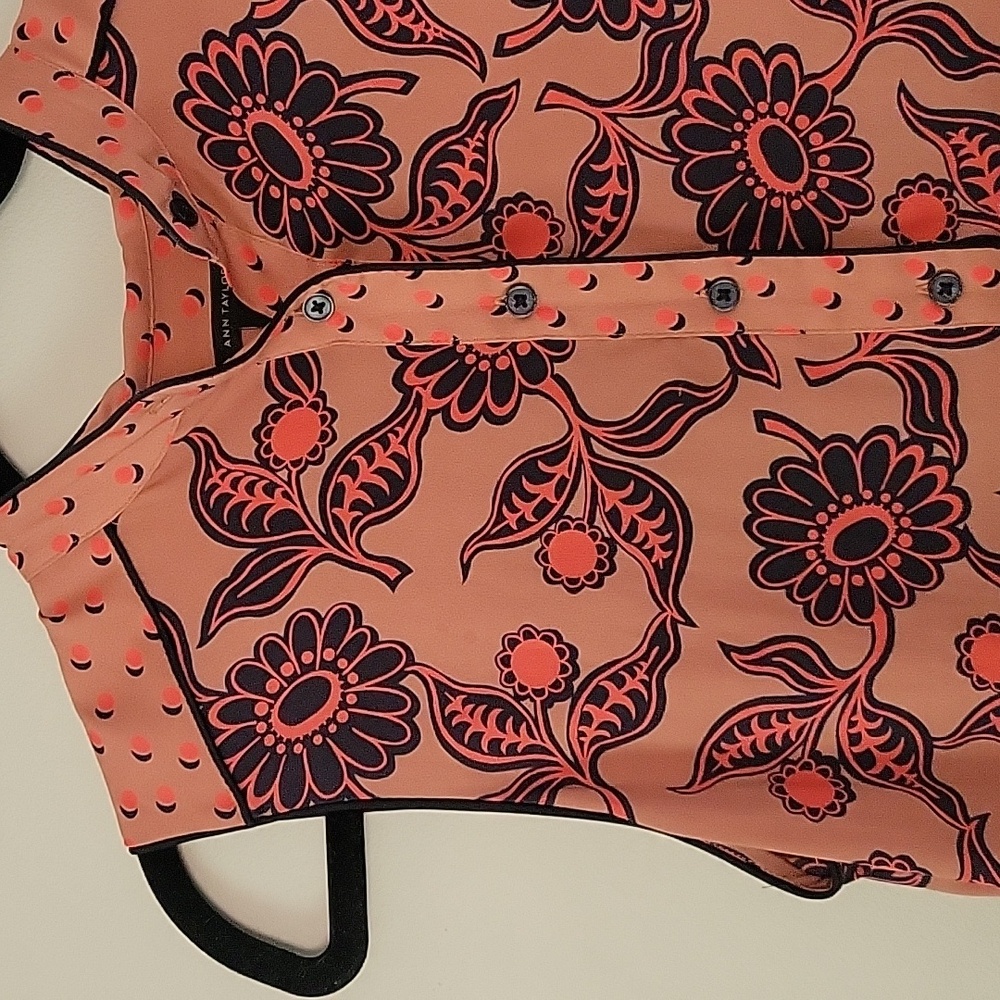 2/$15 Ann Taylor Sleeveless Blouse (S)